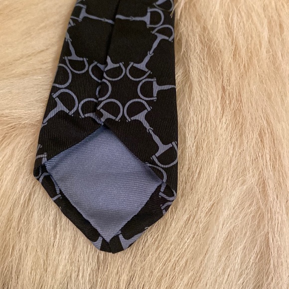 Iconic equestrian themed Hermès slim silk tie - Picture 11 of 14